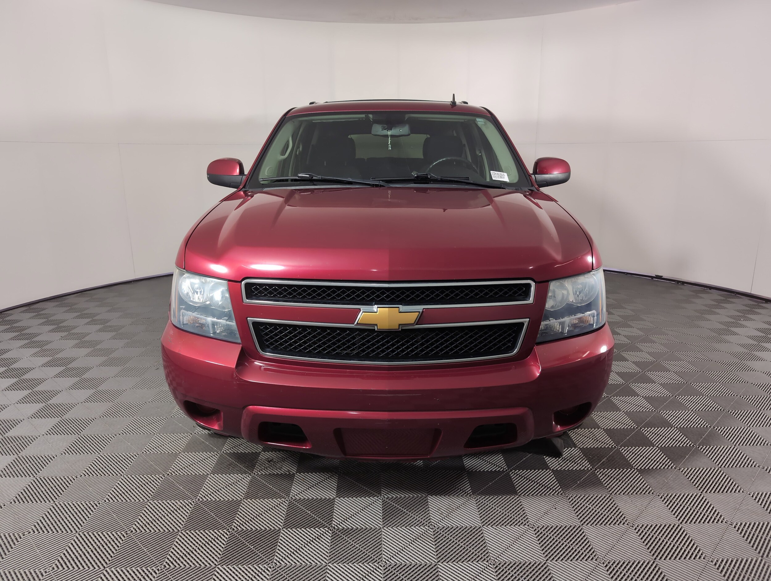 2012 Chevrolet Suburban 1500 LS photo 2