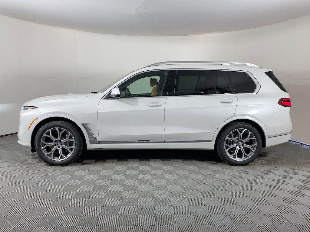 New 2026 BMW X7 xDrive40i SUV