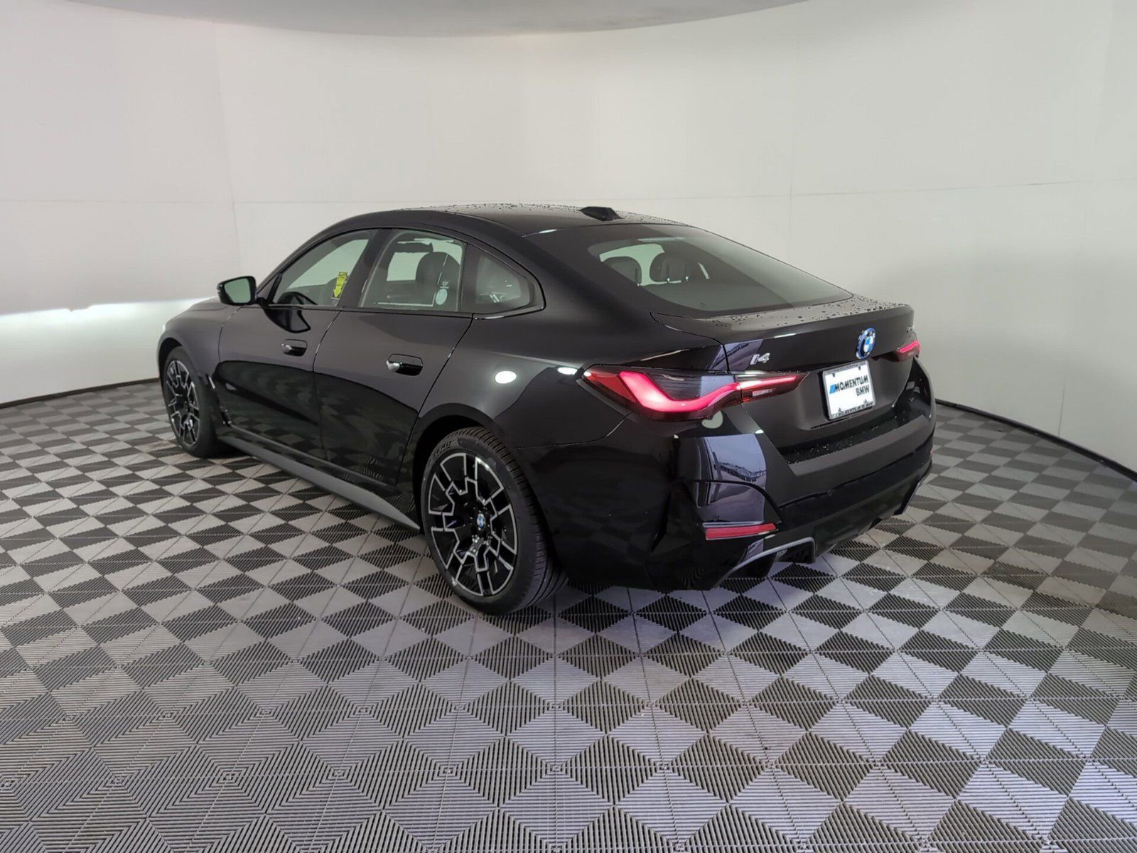 2025 Bmw i4 eDrive40 photo 2