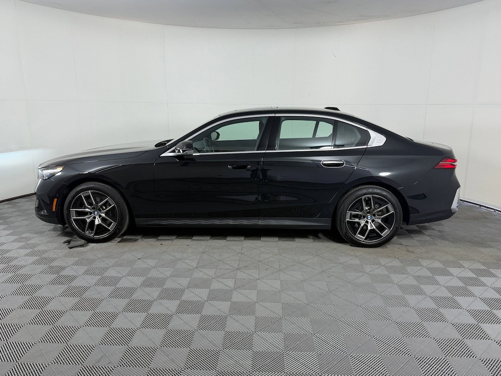 Used 2026 BMW 530i Sedan