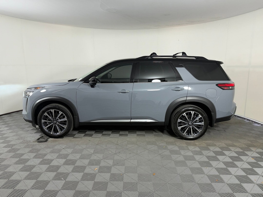 Used 2026 Nissan Pathfinder Platinum SUV