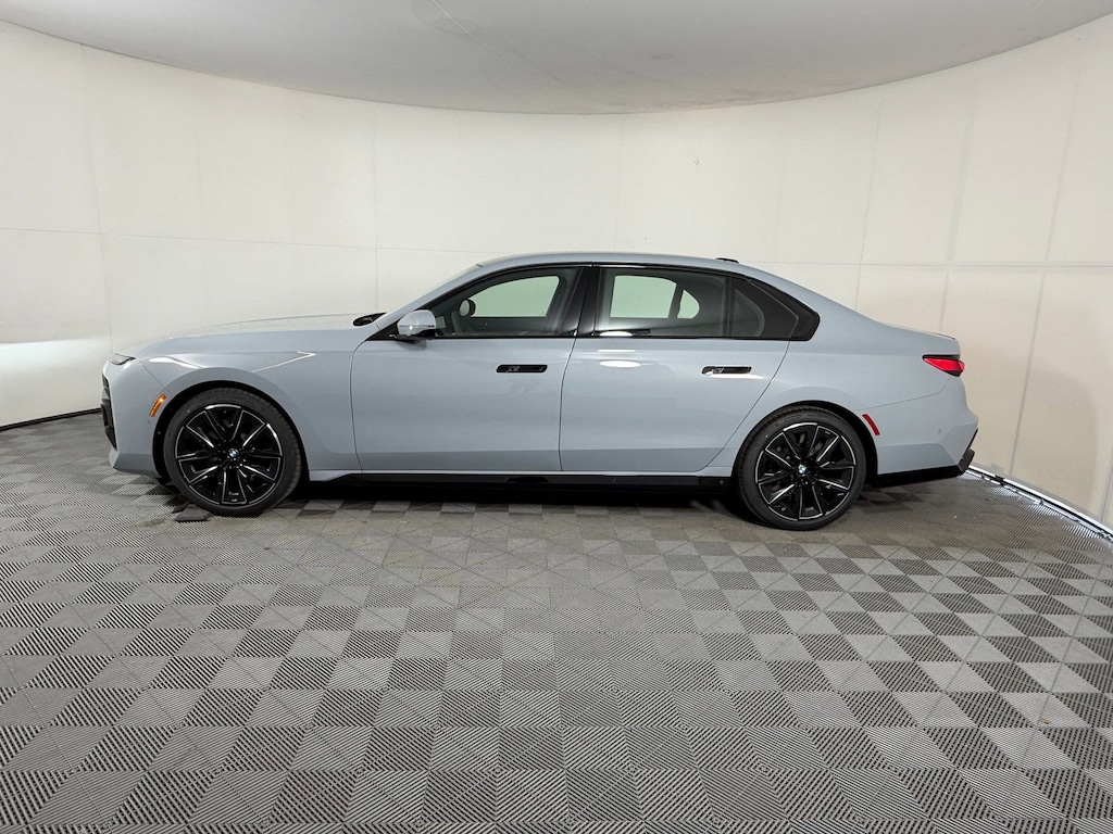 New 2026 BMW 760i xDrive Sedan