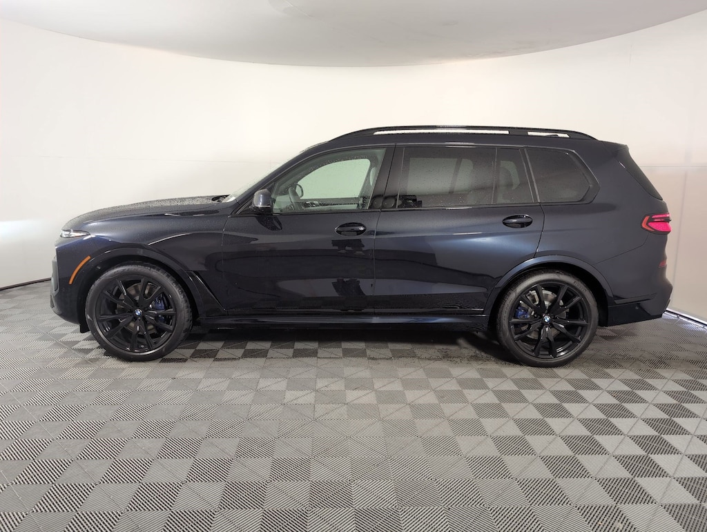 New 2026 BMW X7 xDrive40i SUV