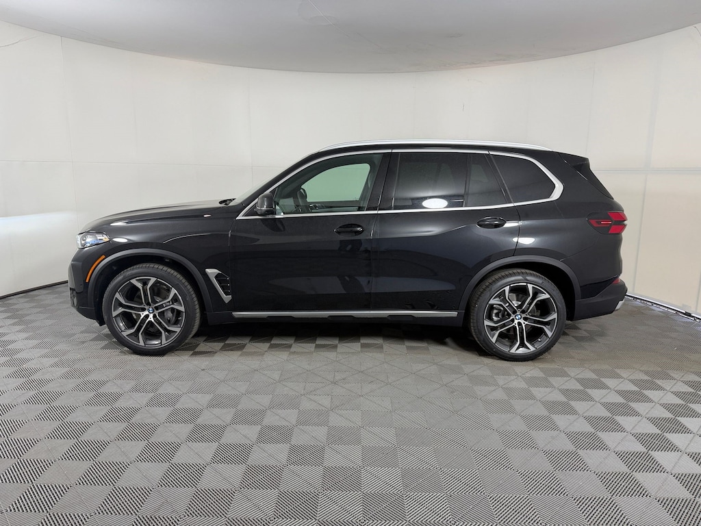 New 2026 BMW X5 sDrive40i SUV