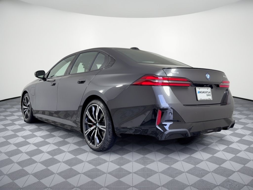 New 2027 BMW 550e xDrive Sedan
