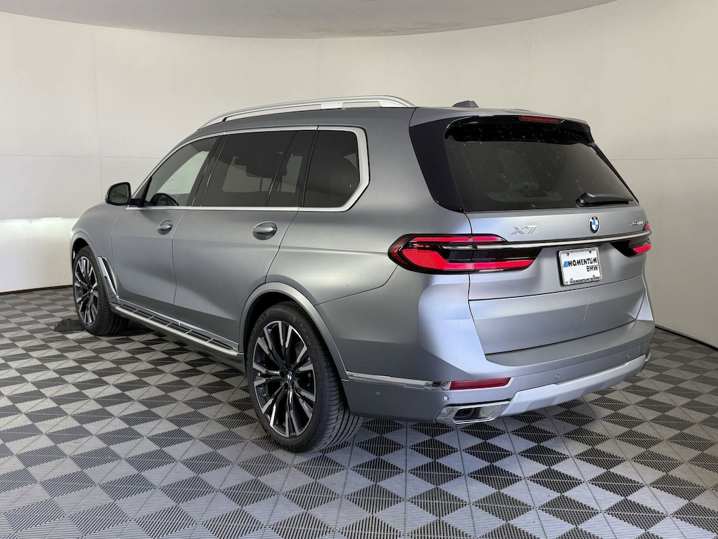 New 2026 BMW X7 xDrive40i SUV