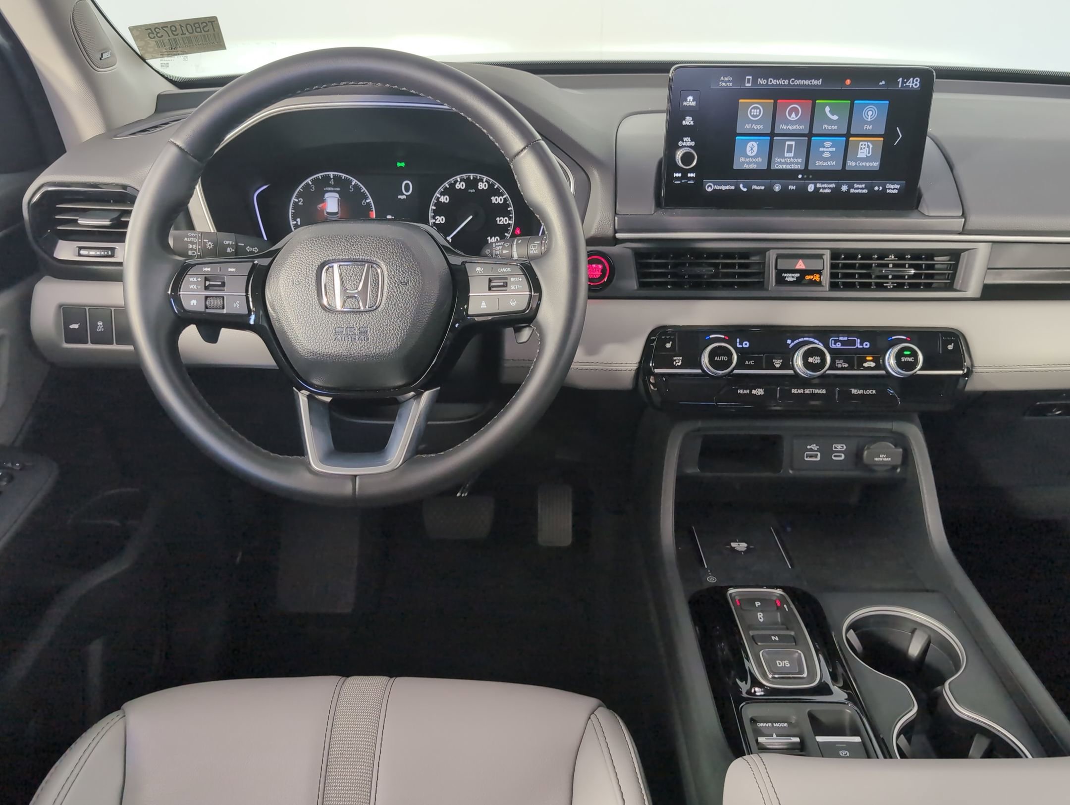 2025 Honda Pilot Touring photo 3