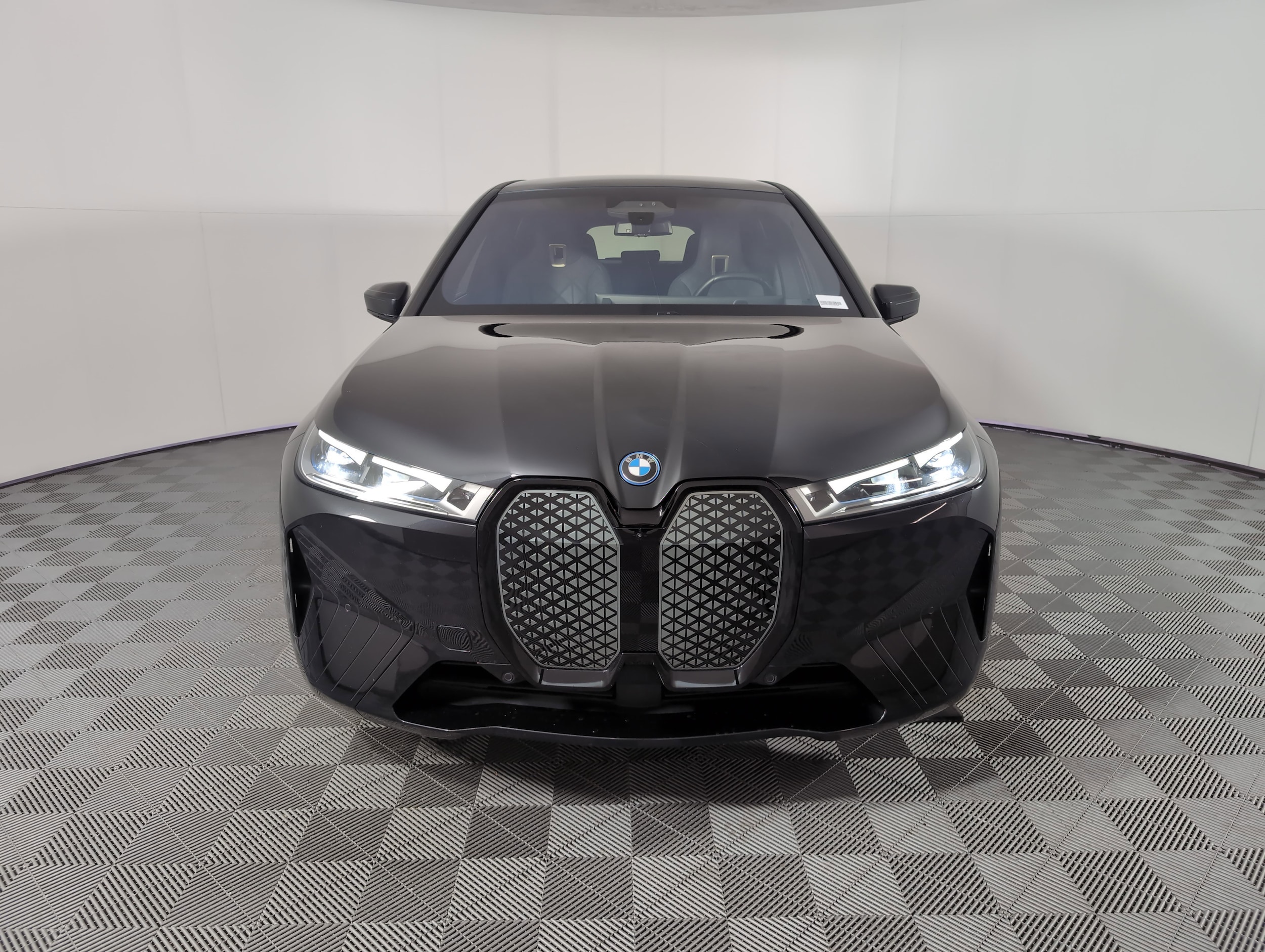 Used 2022 BMW iX Base with VIN WB523CF05NCK56130 for sale in Houston, TX