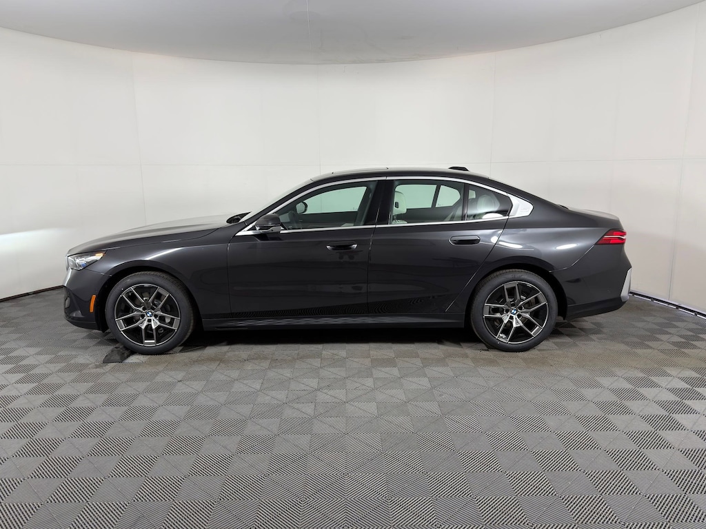 New 2026 BMW 530i Sedan