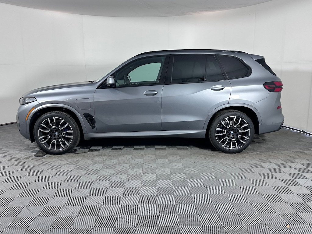 New 2026 BMW X5 PHEV xDrive50e SUV