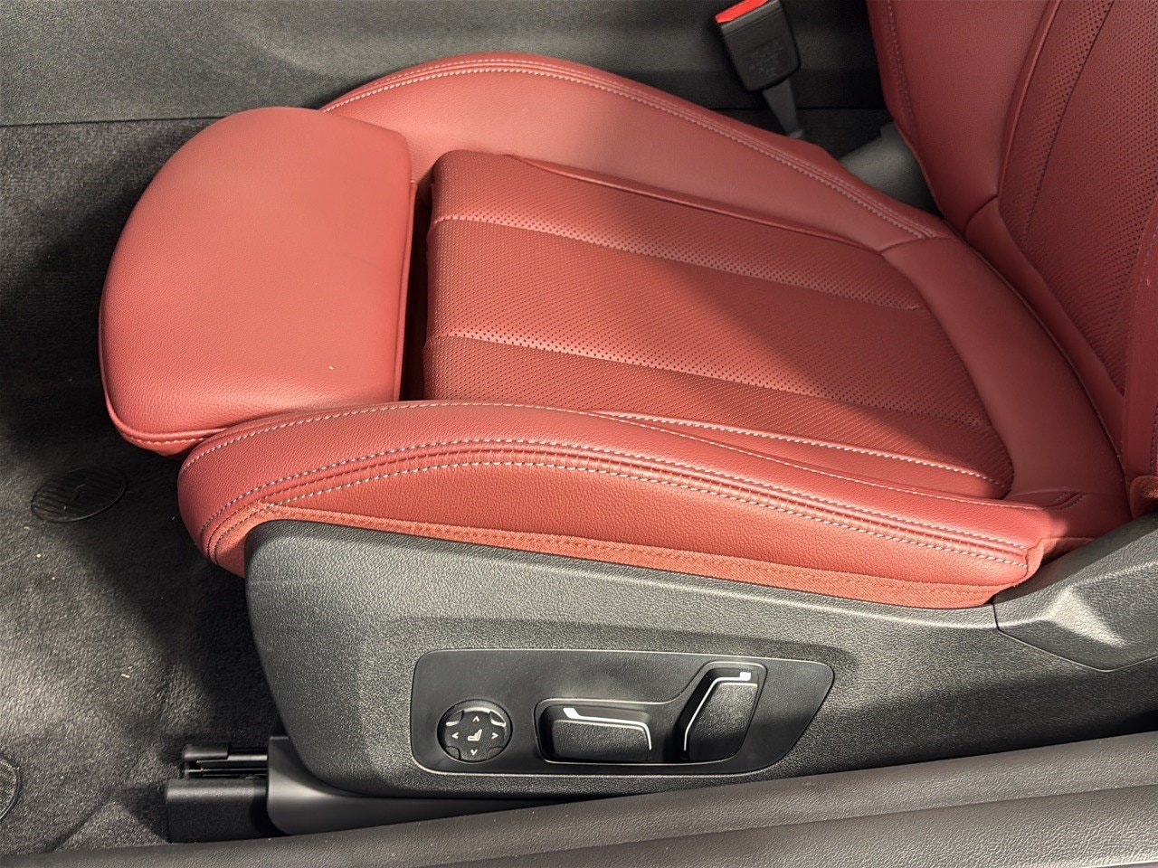 2026 BMW 4 Series M440i - Photo 16