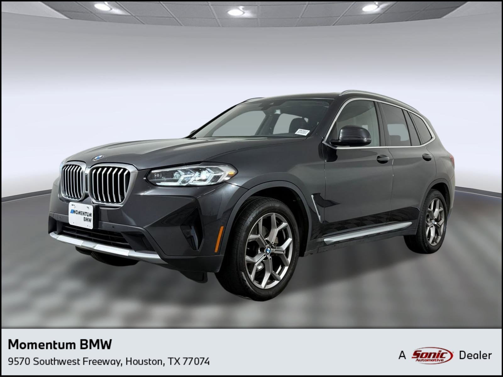 2022 BMW X3 30i's photo