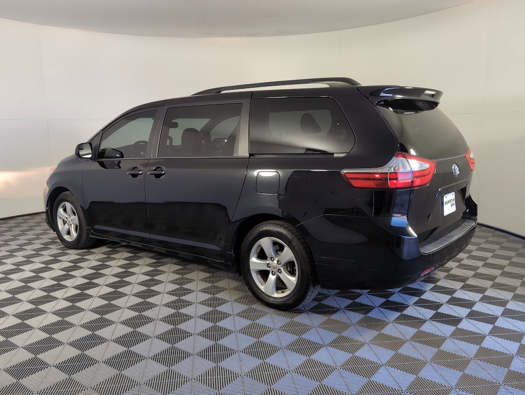 Used 2015 Toyota Sienna LE Van