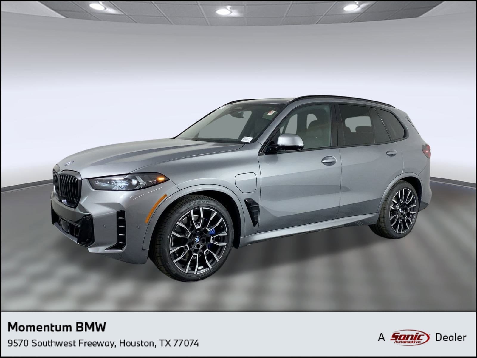 2026 BMW X5 50e's photo