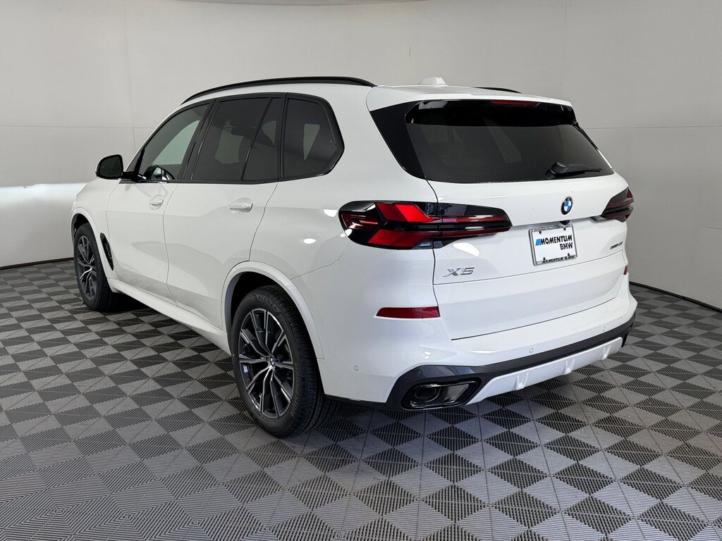 New 2026 BMW X5 sDrive40i SUV