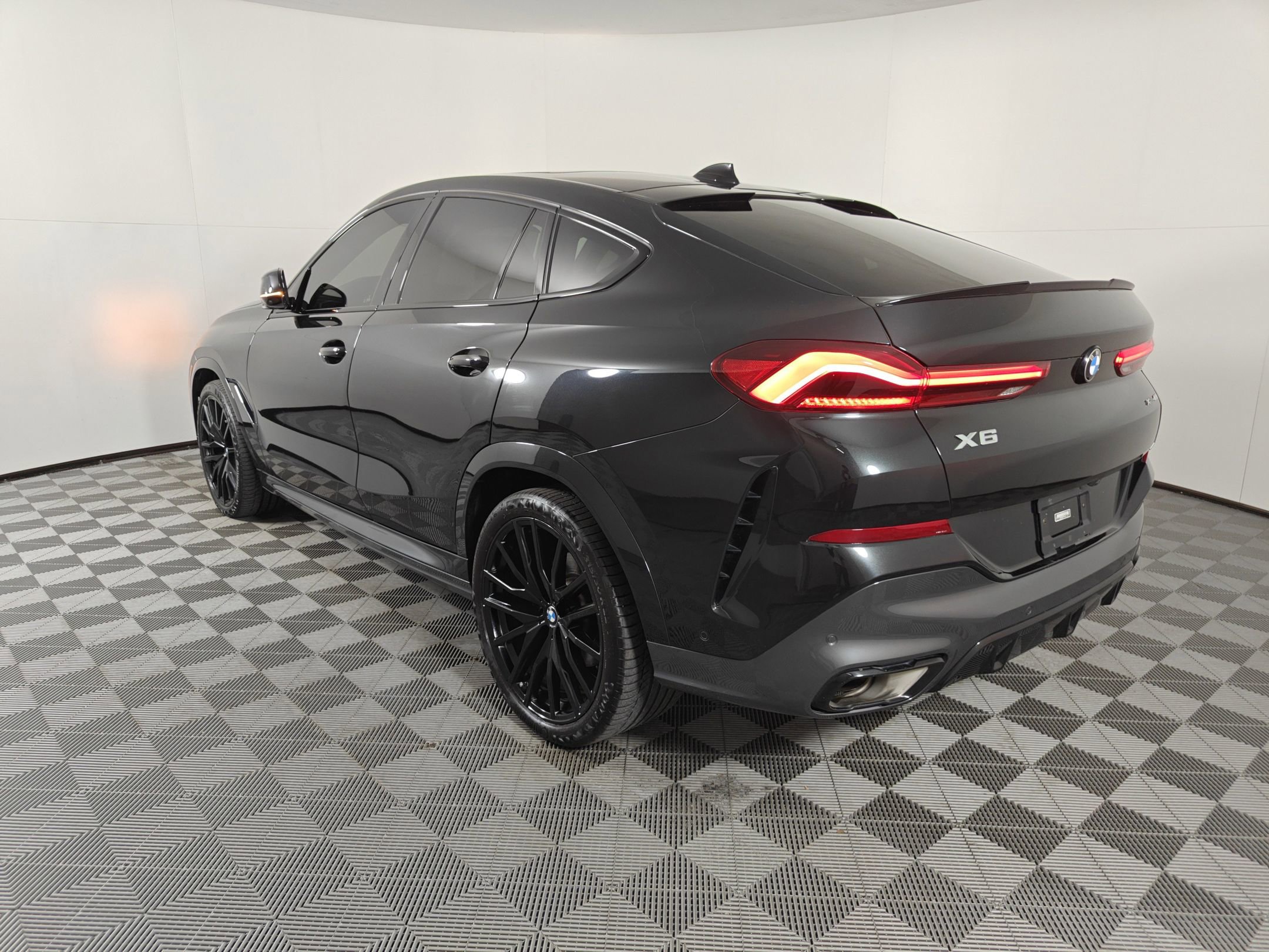 2023 Bmw X6 xDrive40i photo 2