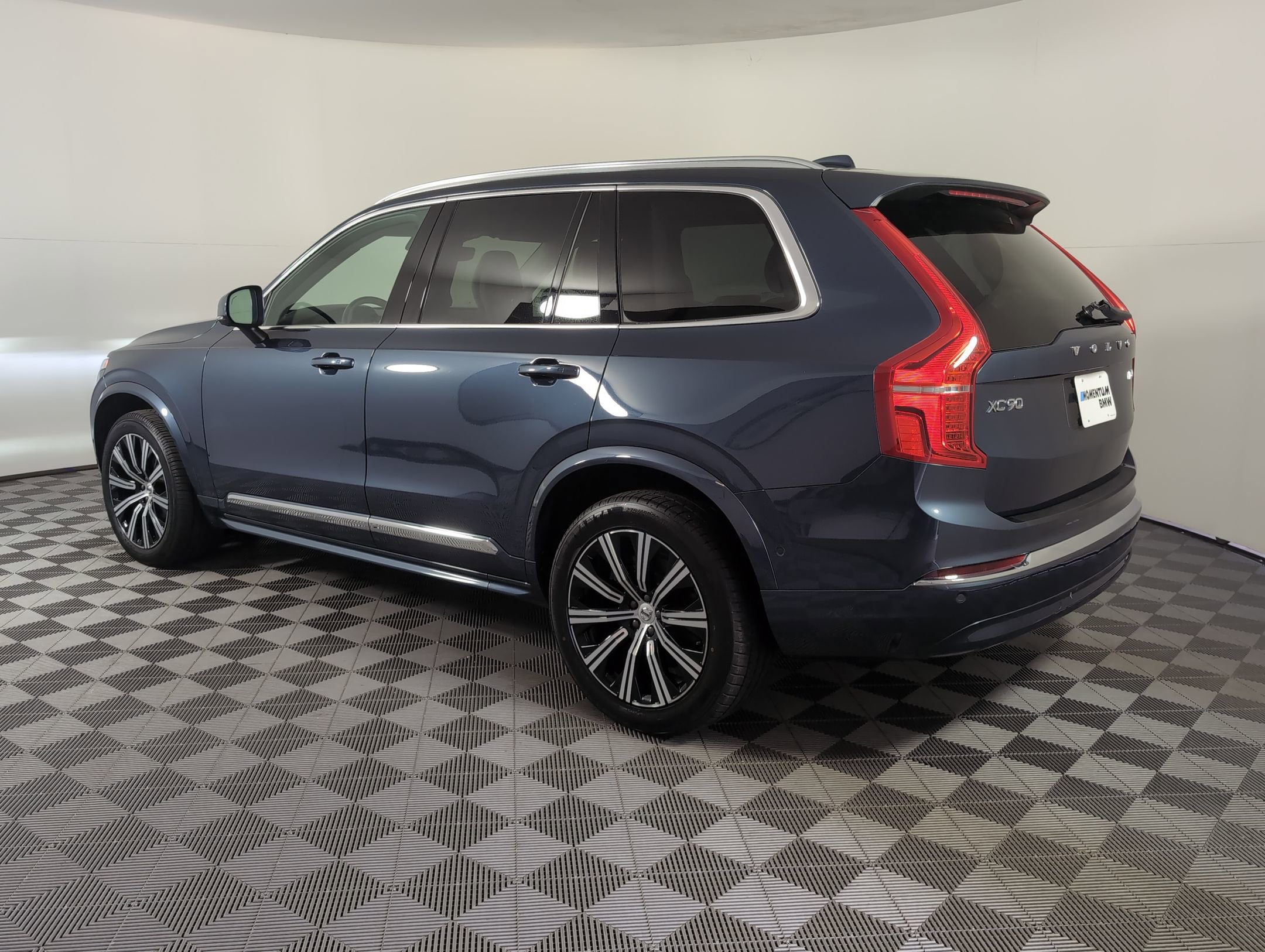 2023 Volvo XC90 AWD Plus photo 3