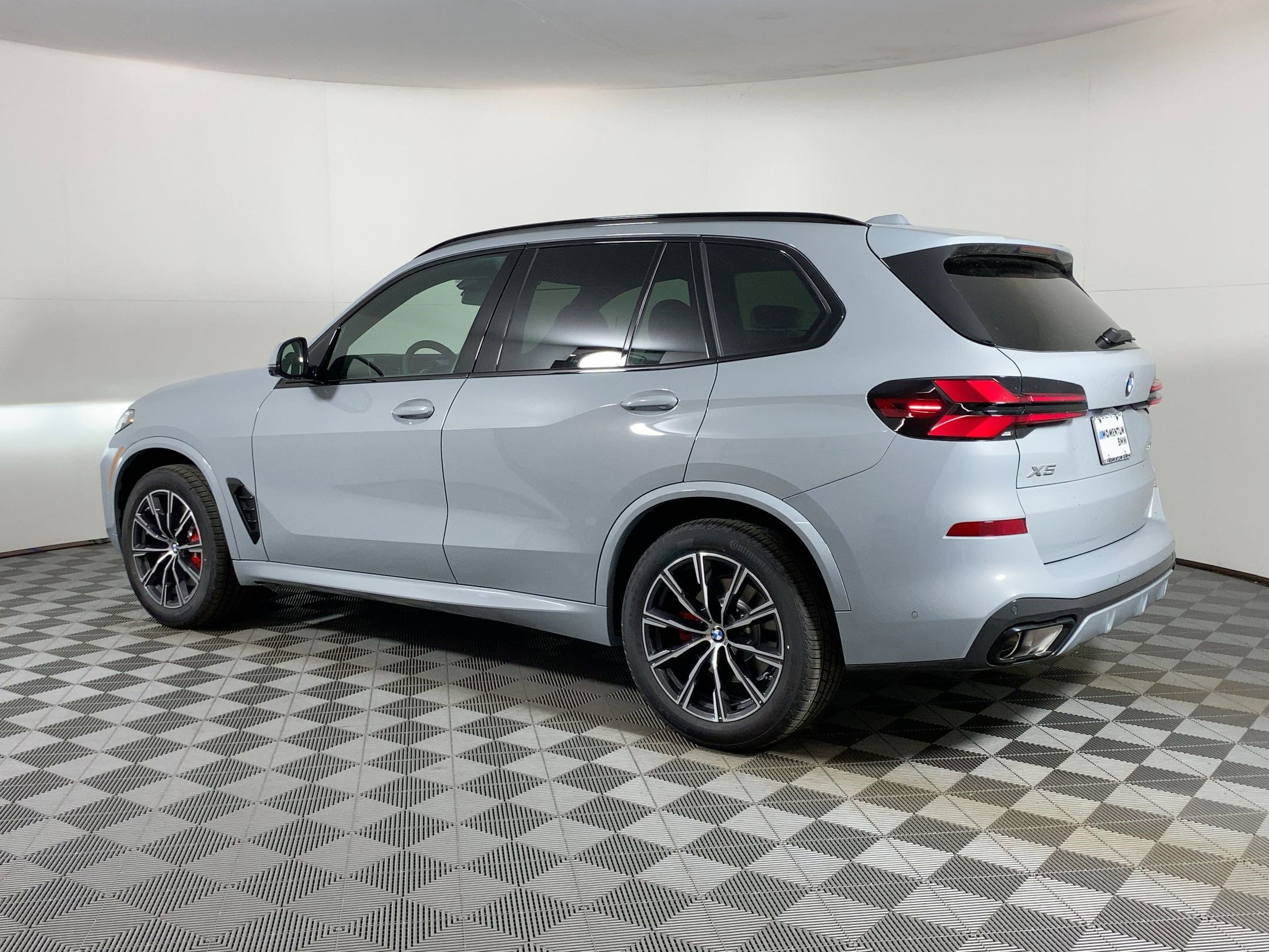 2026 Bmw X5 sDrive40i photo 3