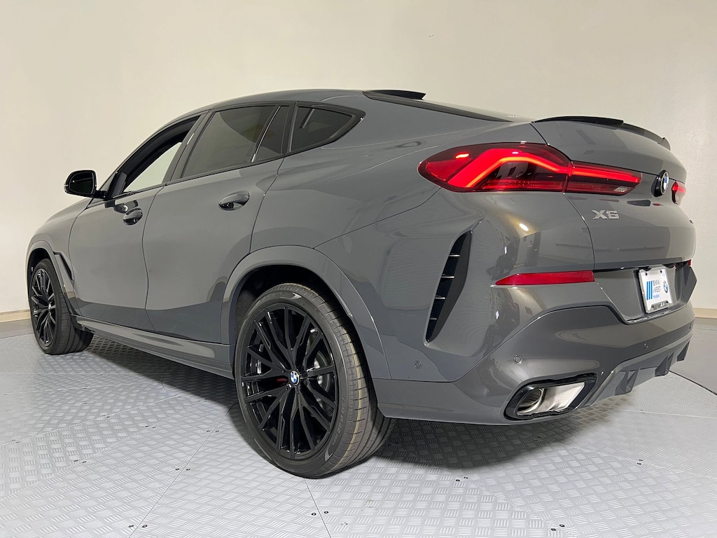 New 2026 BMW X6 xDrive40i SUV