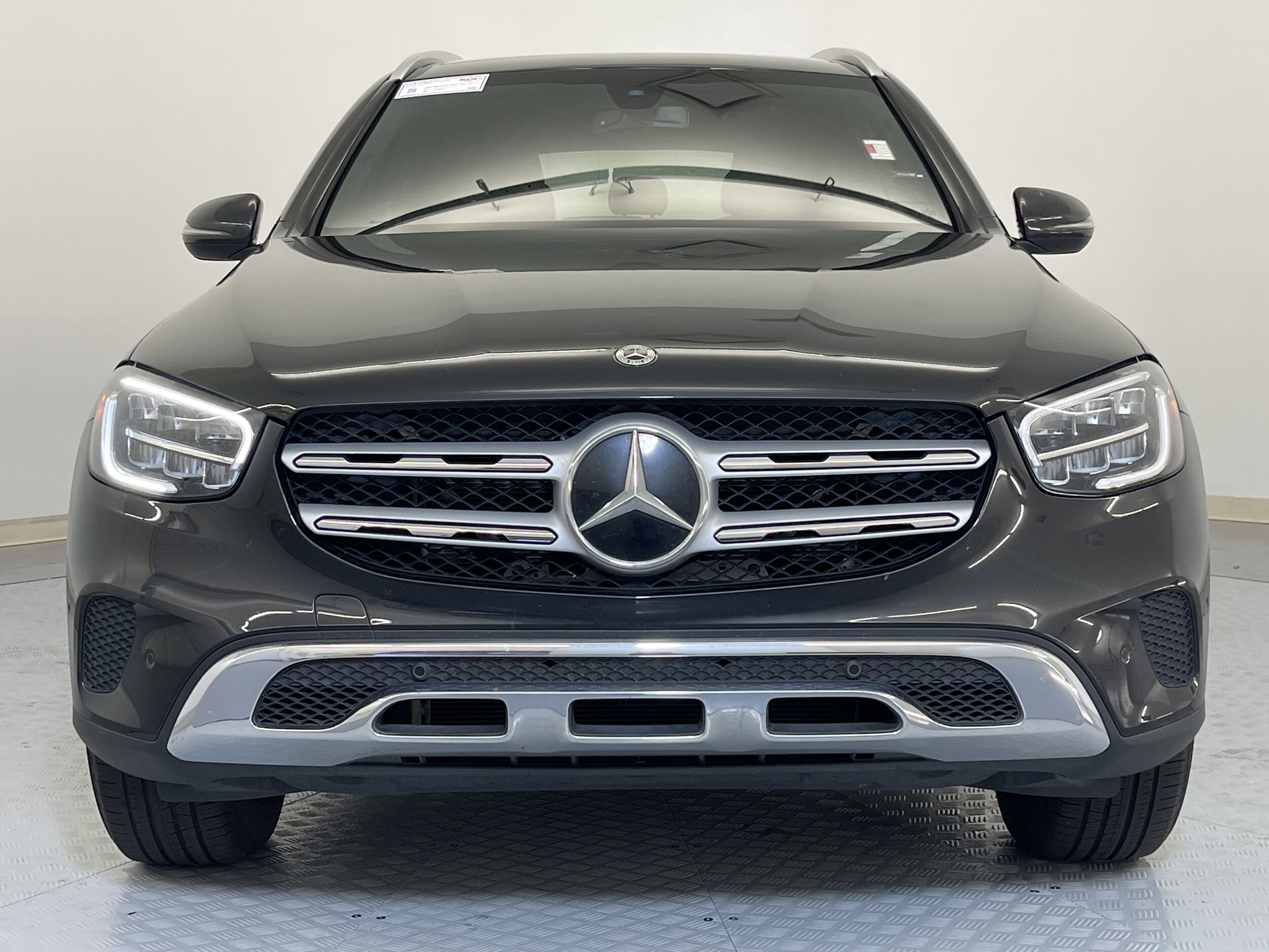 2021 Mercedes Benz GLC 300 photo 2