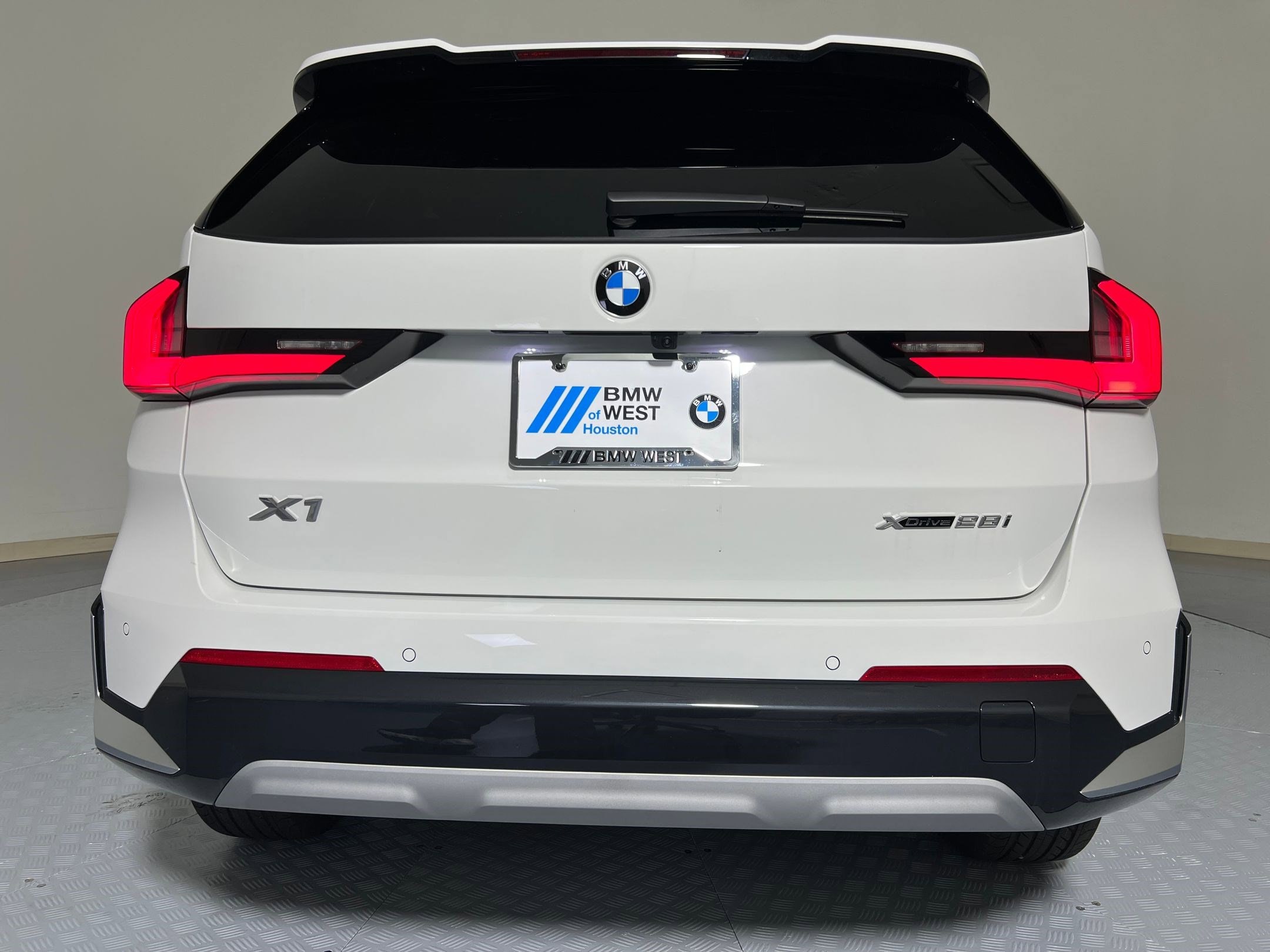 2026 BMW X1 XDrive28i - Photo 9