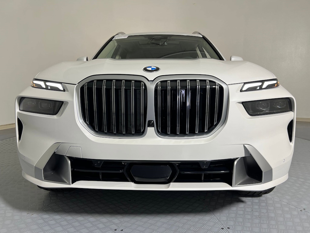 New 2026 BMW X7 xDrive40i SUV