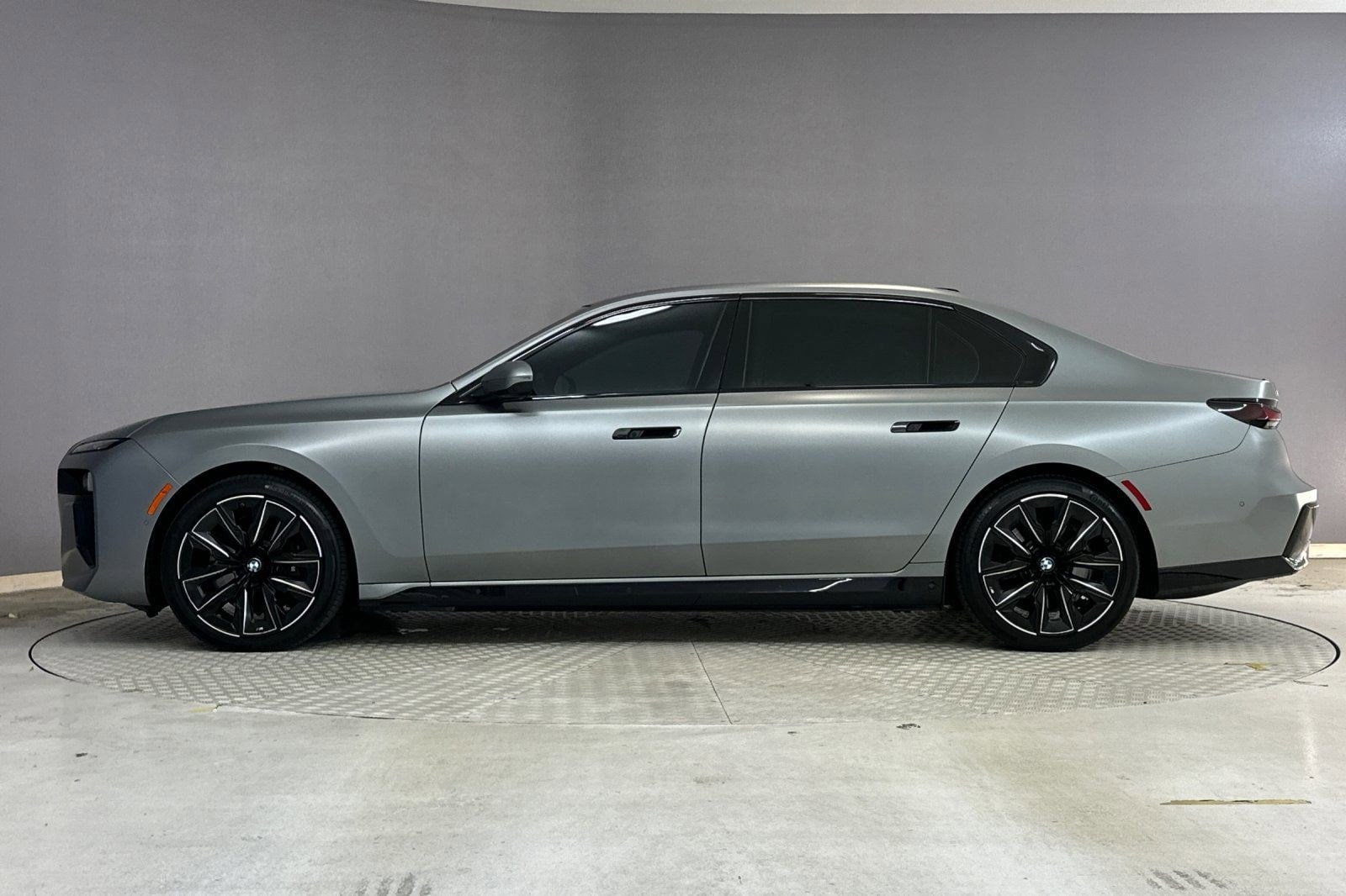 Used 2023 BMW i7 Base with VIN WBY53EJ03PCM41508 for sale in Katy, TX