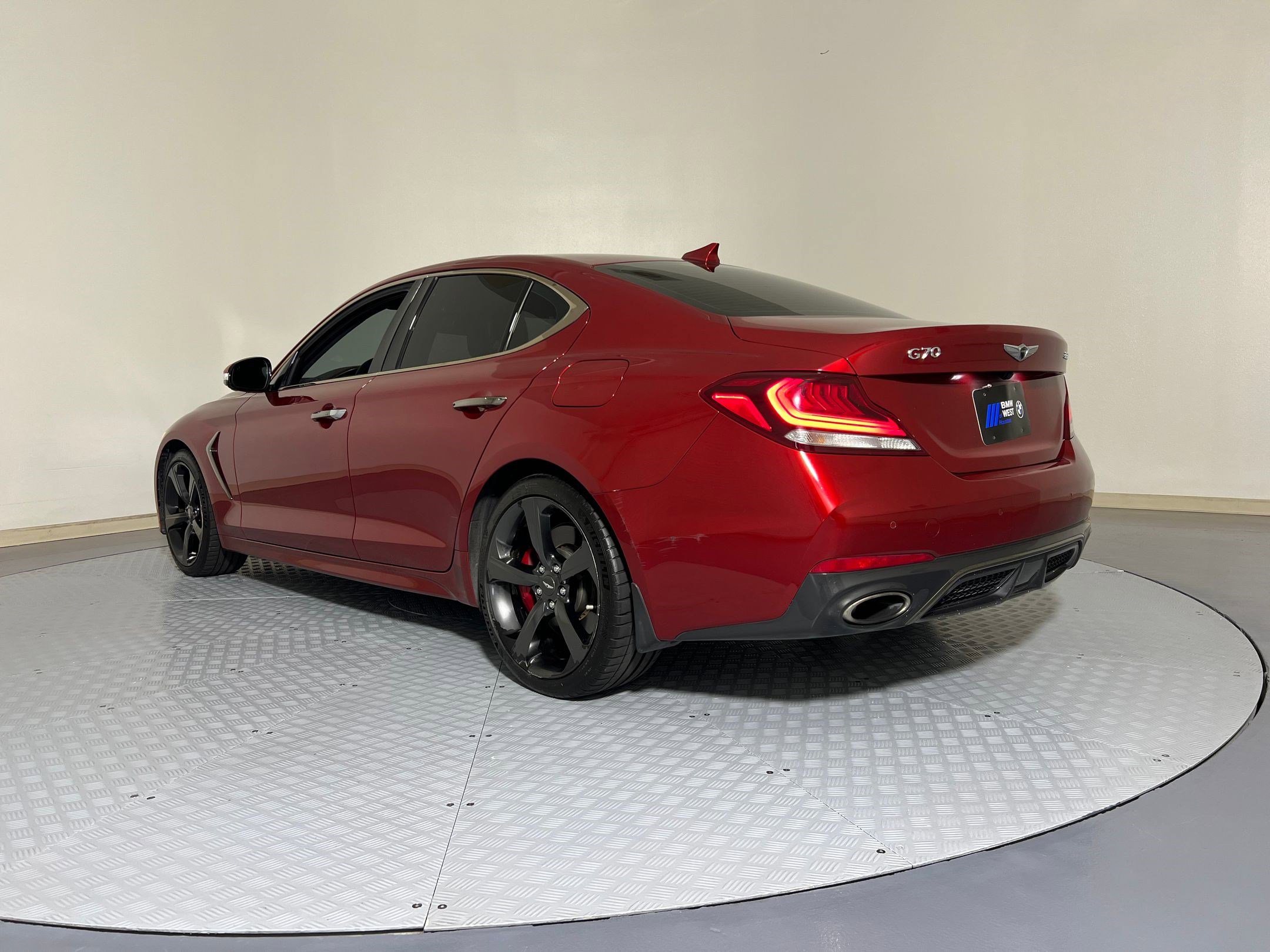 2020 Genesis G70 3.3T Sport photo 3