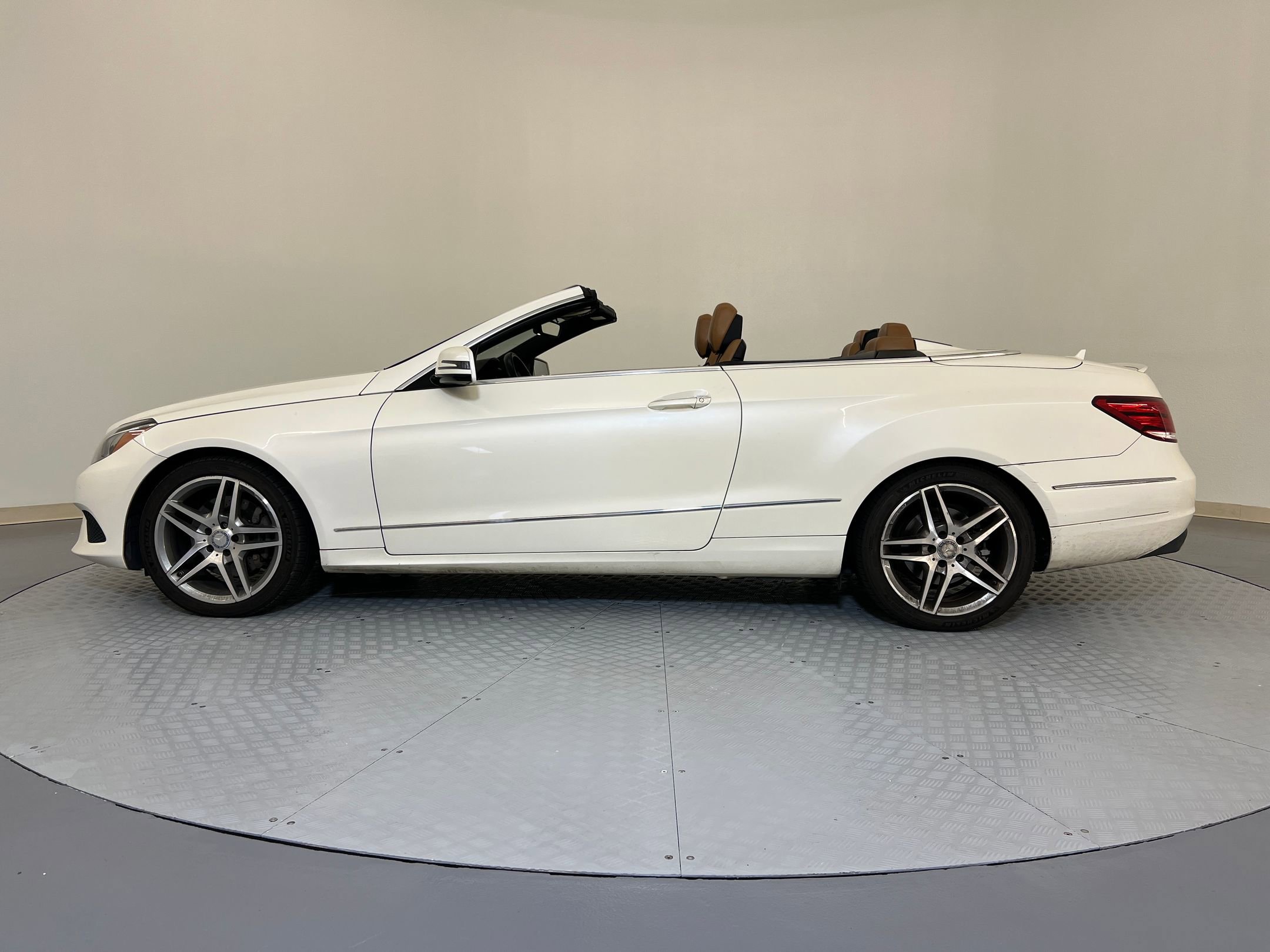 2015 Mercedes Benz E 400 Cabriolet photo 2