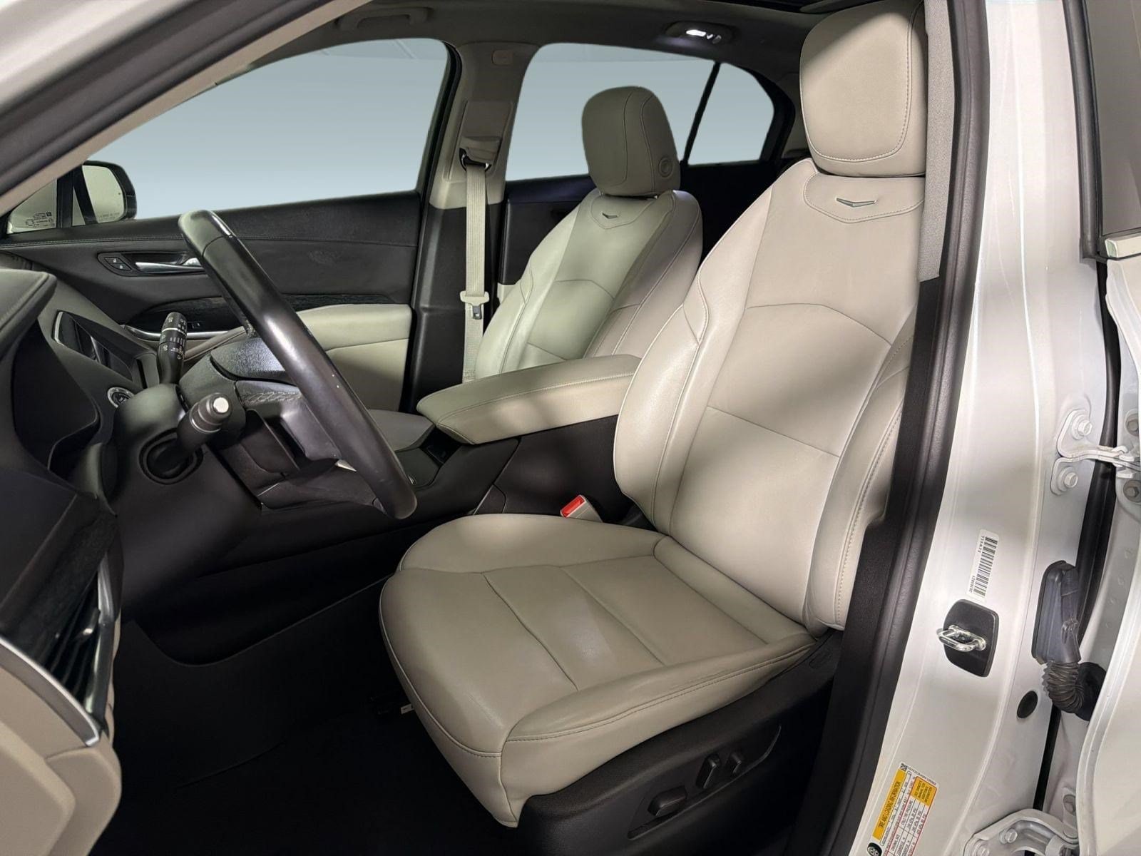 XT4 Premium Luxury SUV