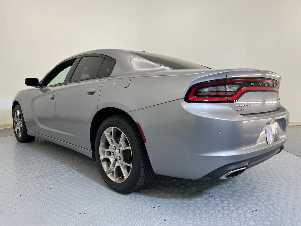 Used 2015 Dodge Charger SE Sedan