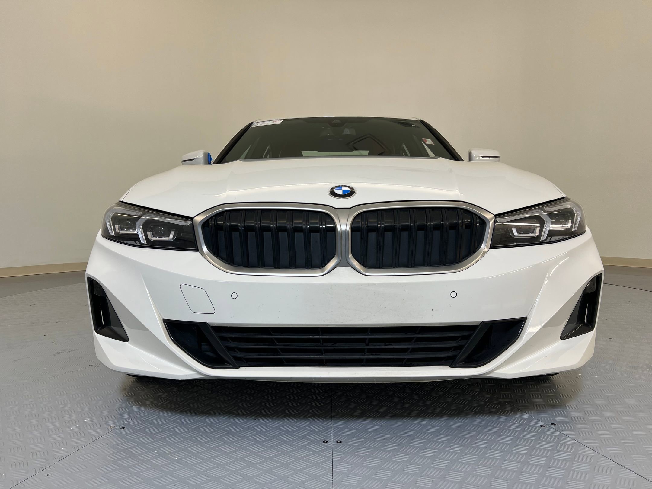 2023 Bmw 330i photo 4