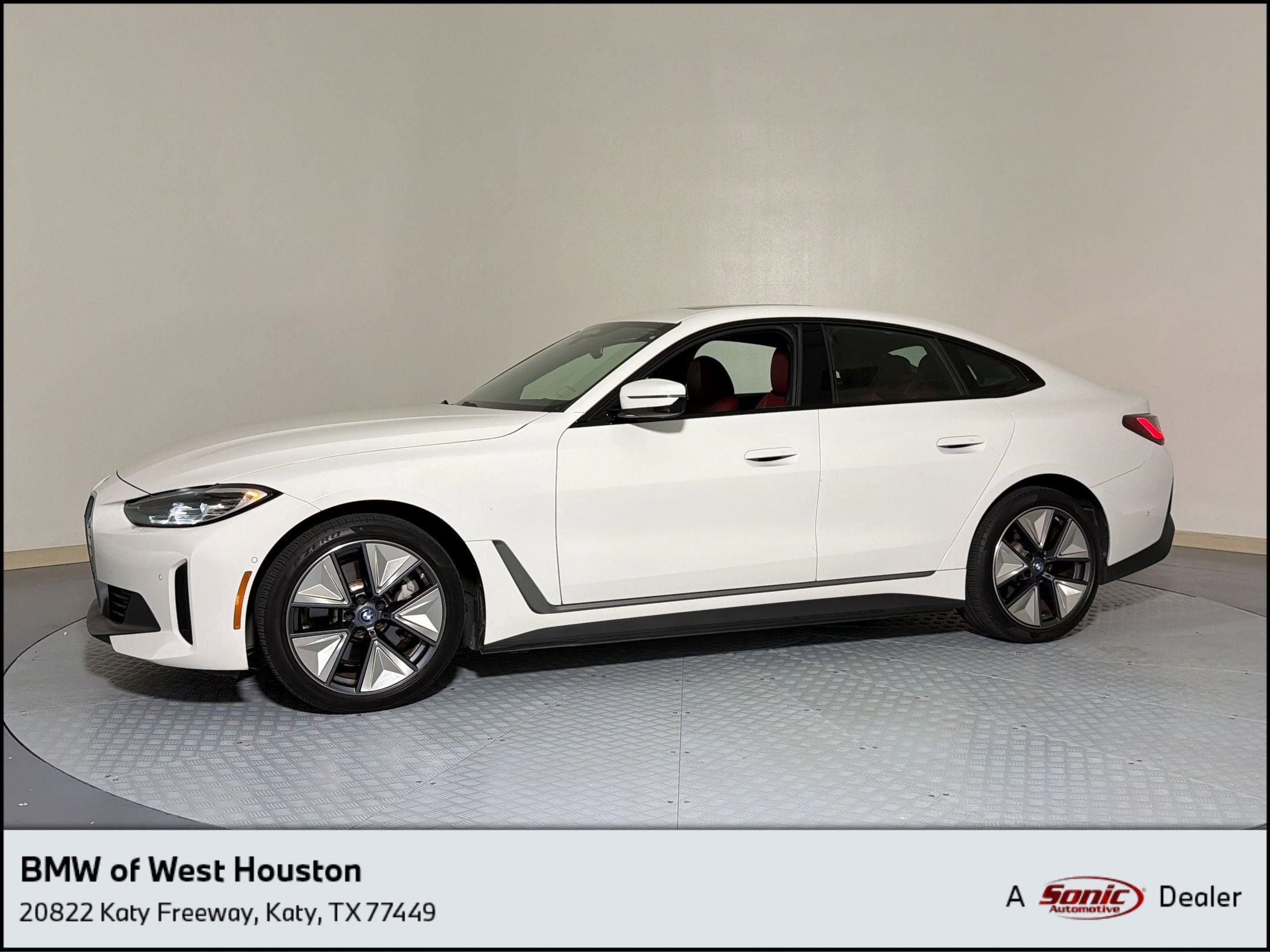 2023 BMW i4 eDrive35's photo