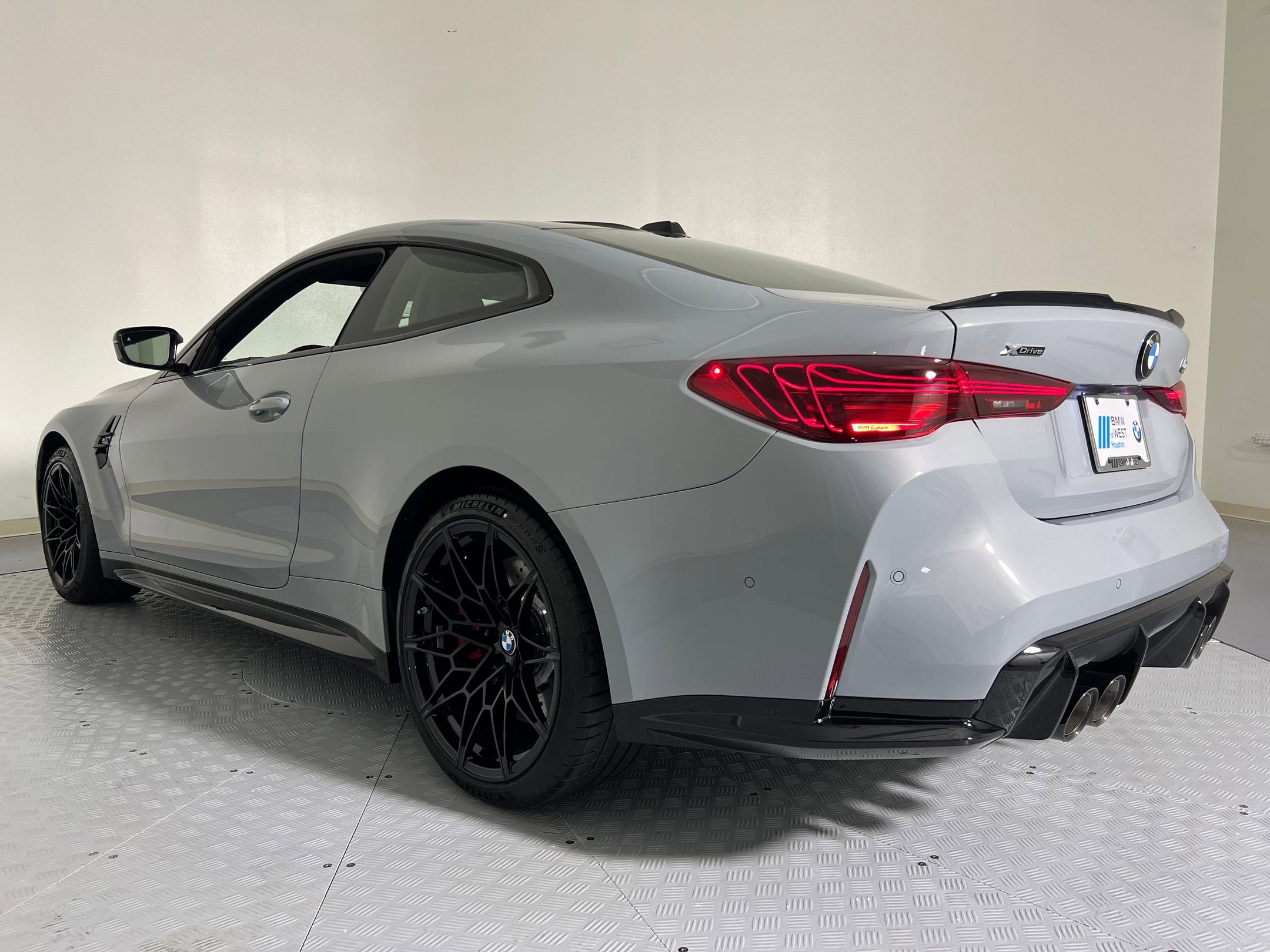 2026 Bmw M4 Competition xDrive photo 3