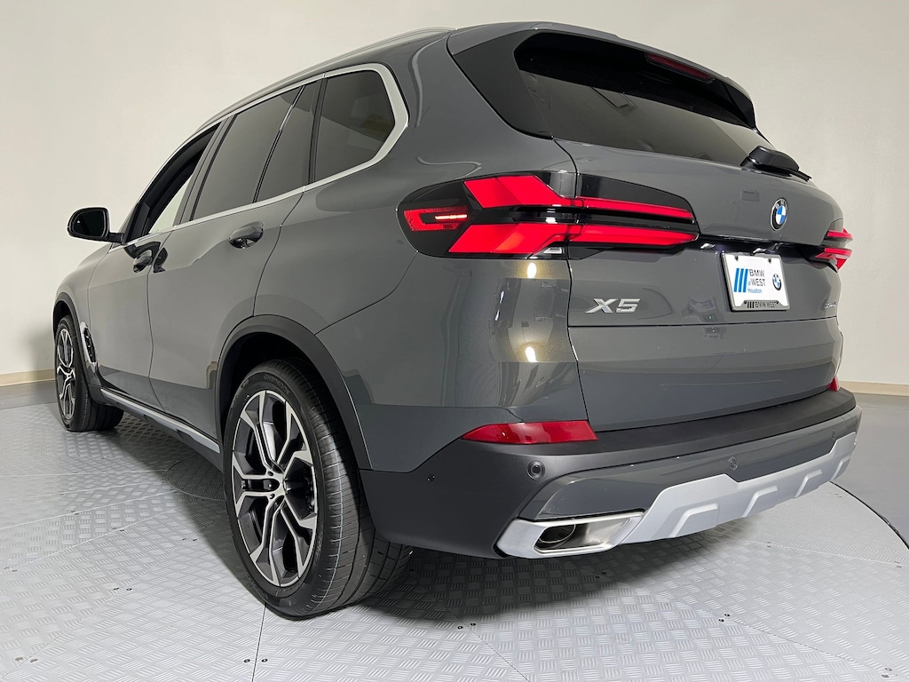 New 2026 BMW X5 sDrive40i SUV