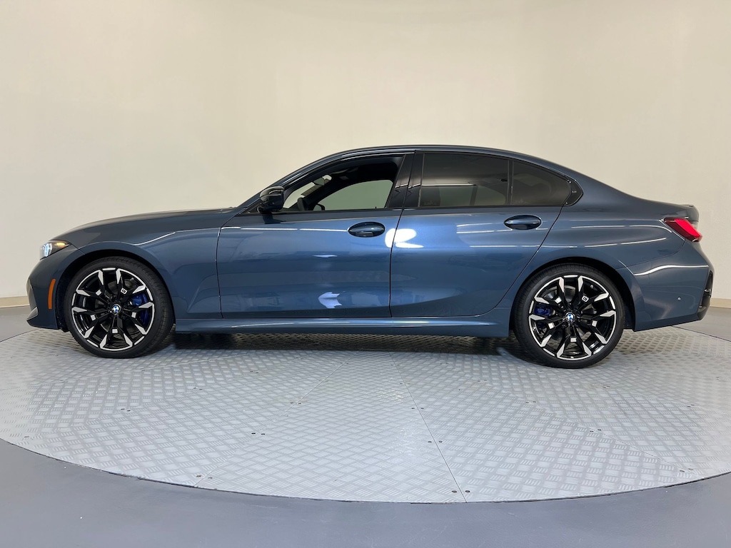 New 2026 BMW 330i Sedan