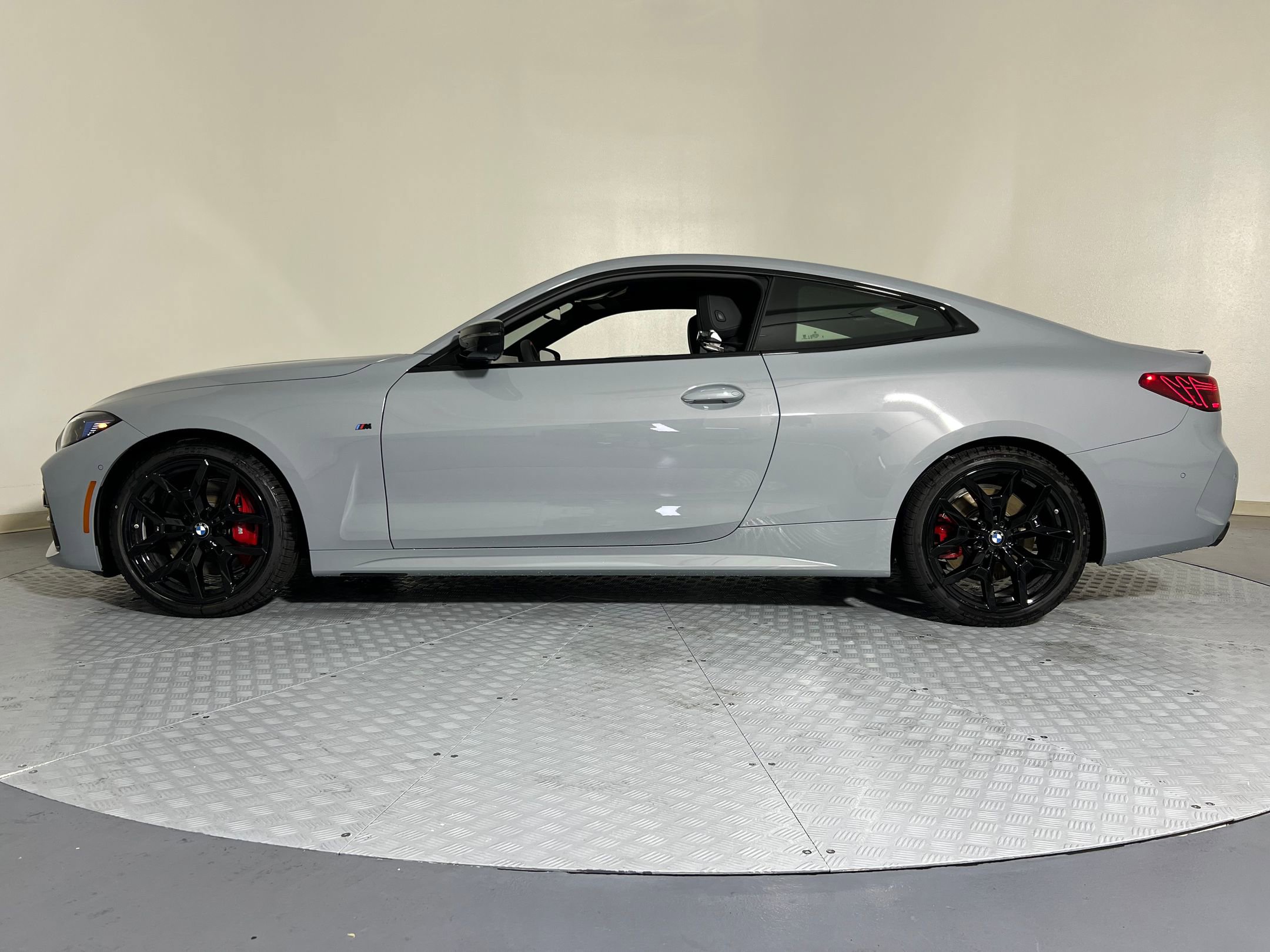 2026 Bmw M440i photo 2