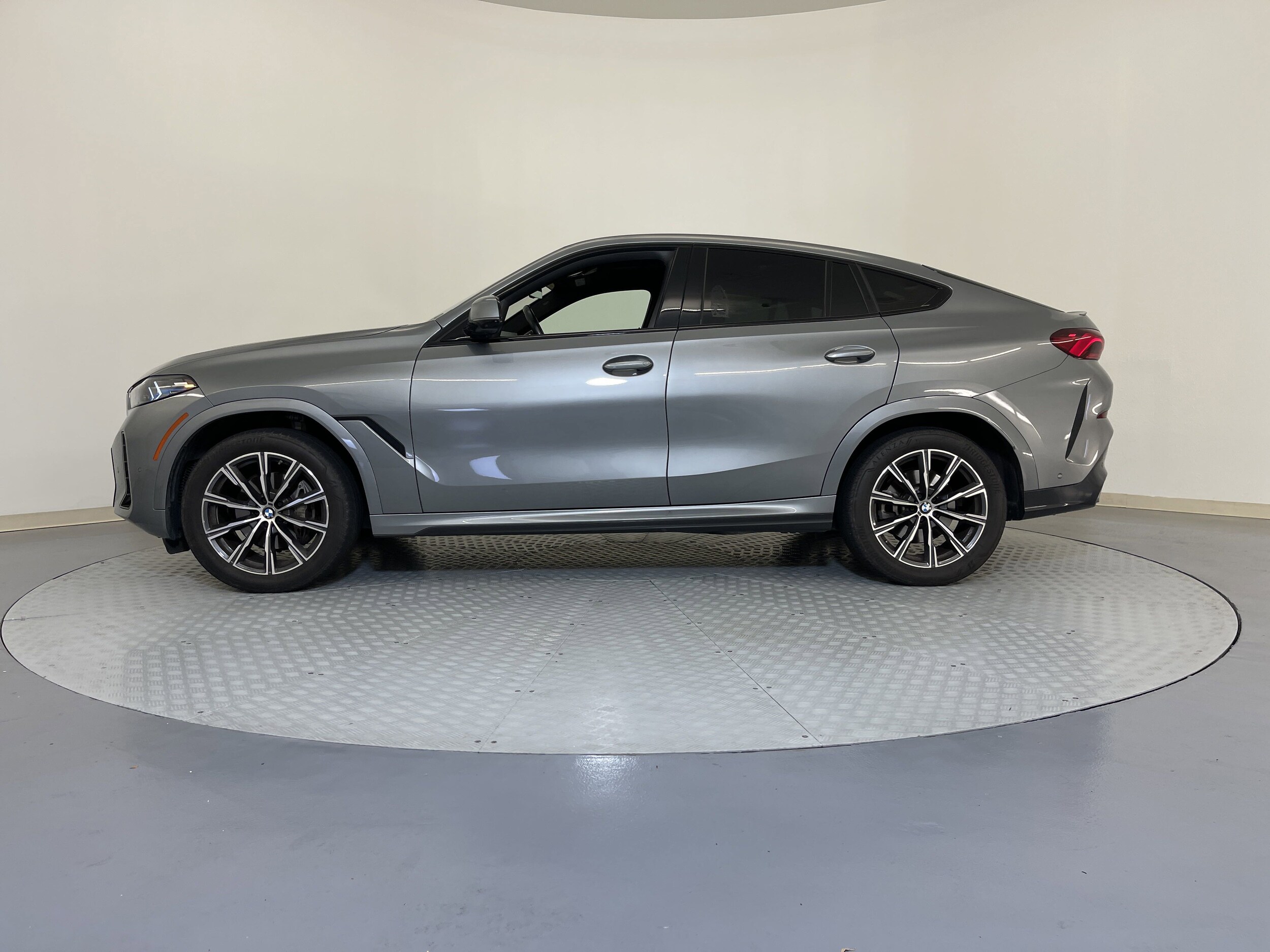2024 Bmw X6 xDrive40i photo 3