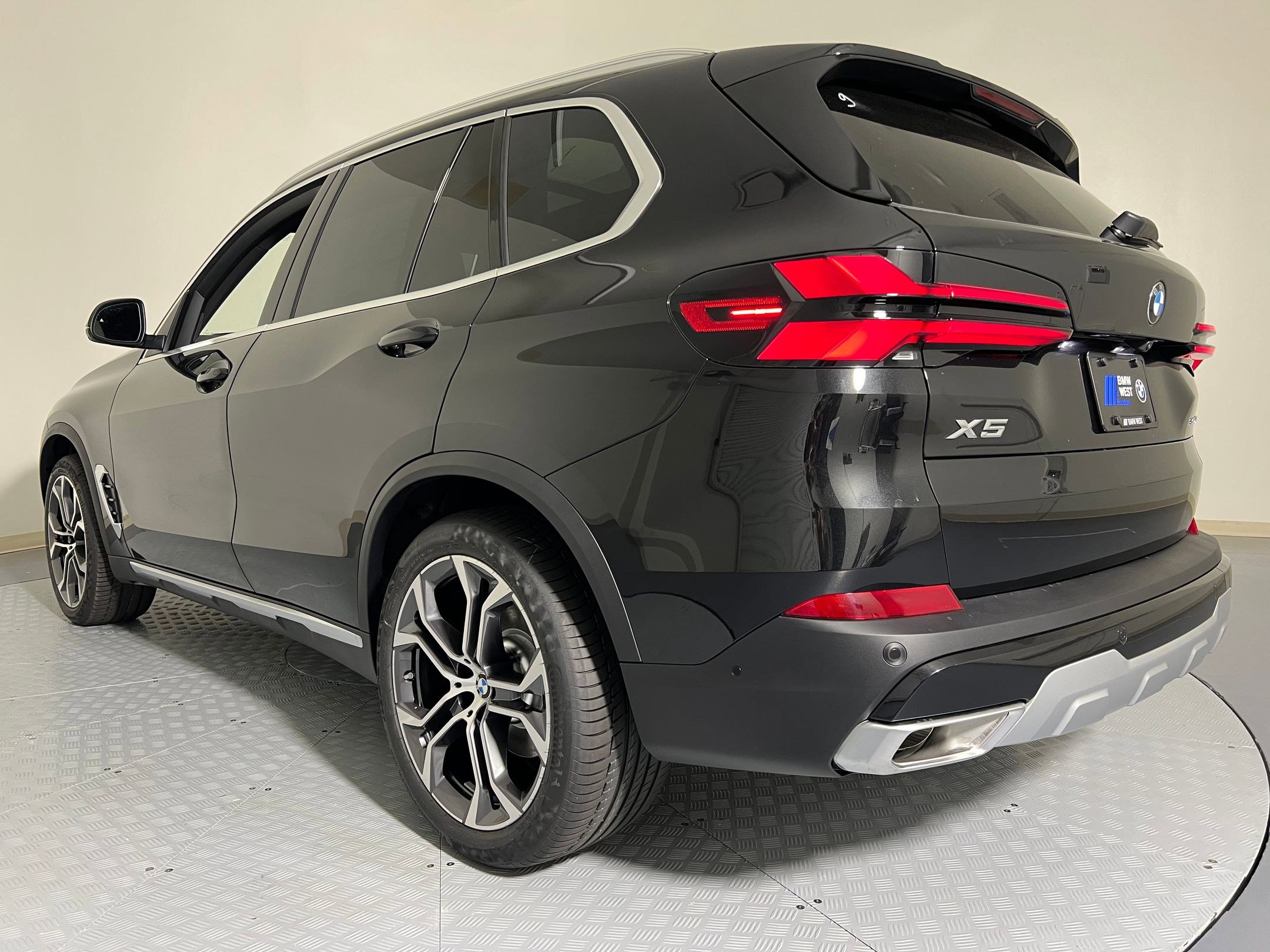 2026 Bmw X5 sDrive40i photo 3