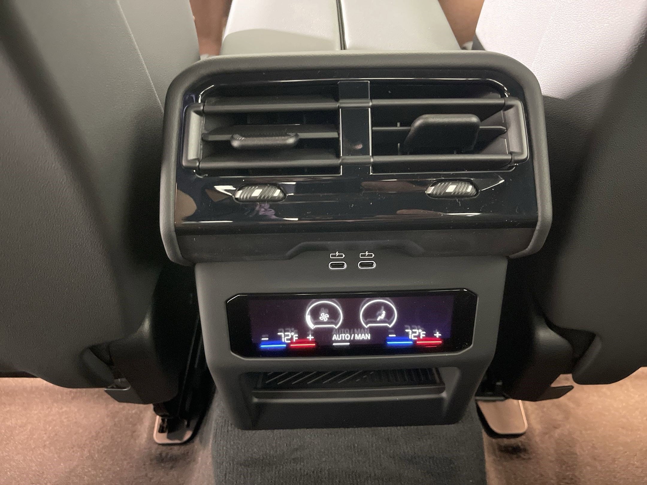 2026 BMW 5 Series 530i - Photo 32