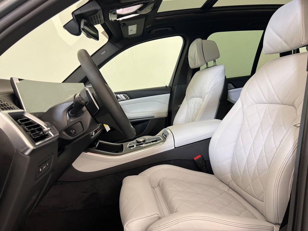 New 2026 BMW X5 sDrive40i SUV