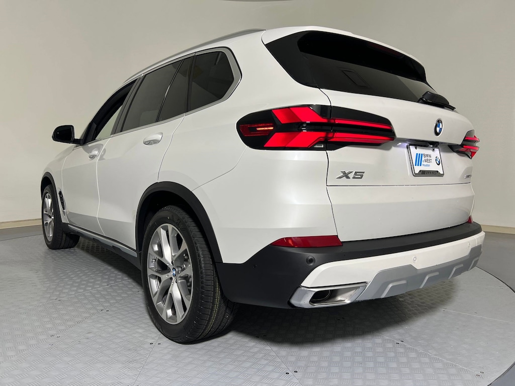 New 2026 BMW X5 sDrive40i SUV