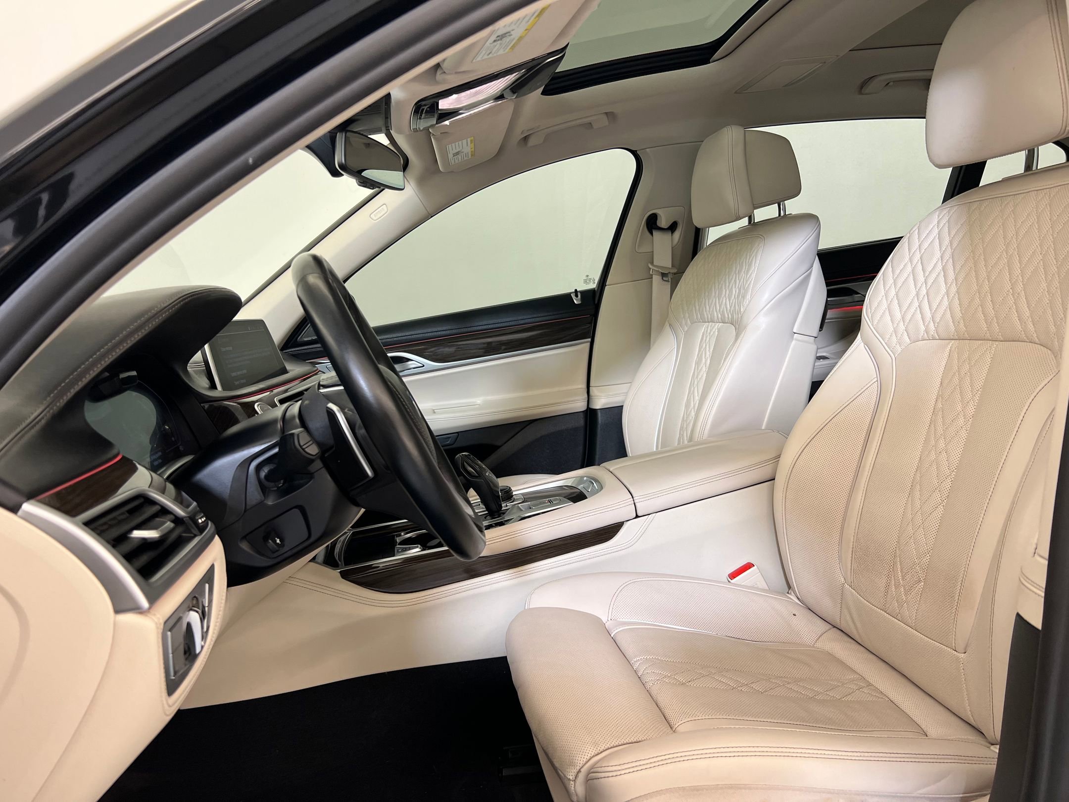2022 Bmw 750i xDrive photo 4