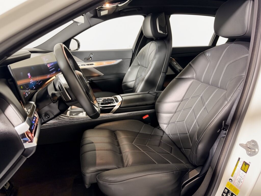 Certified 2023 BMW 760i xDrive Sedan