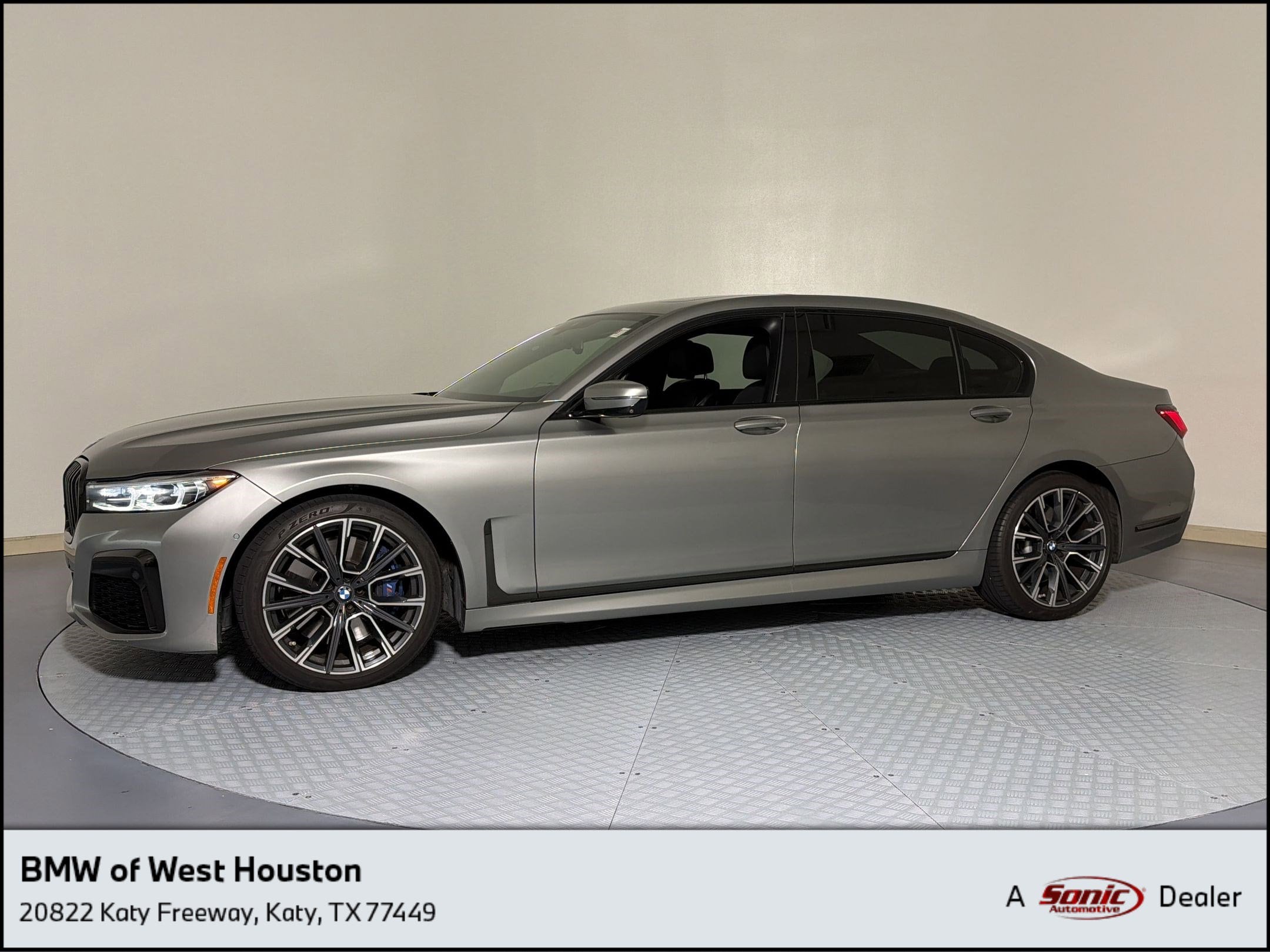 2020 BMW 7 Series 740i's photo