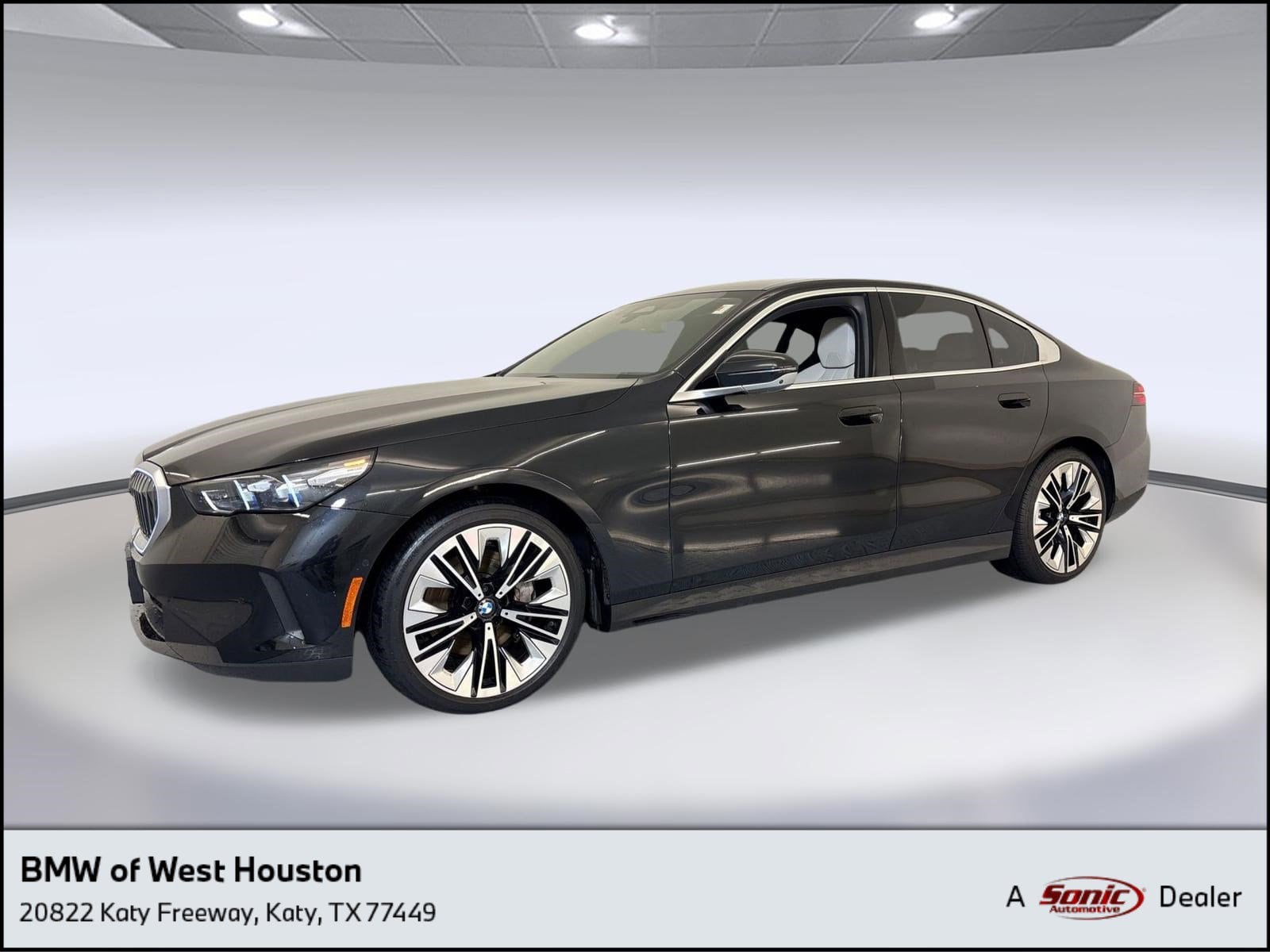 2024 BMW 5 Series 540i xDrive Sedan's photo