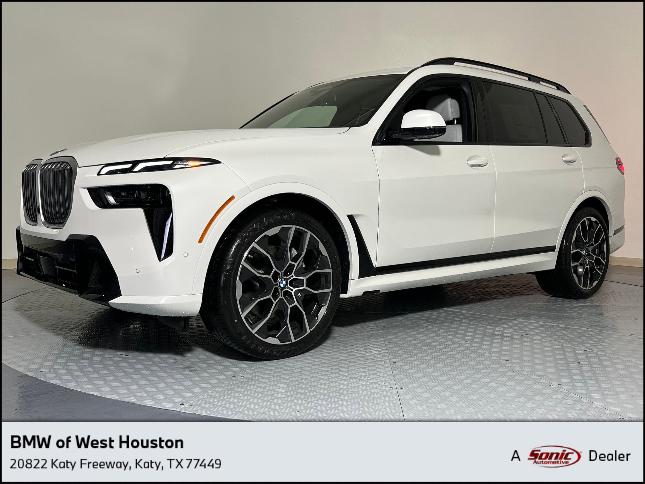 2026 BMW X7 40i's photo