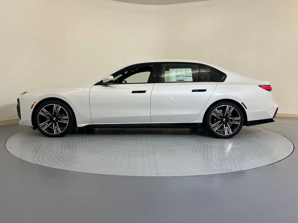 New 2026 BMW 740i Sedan