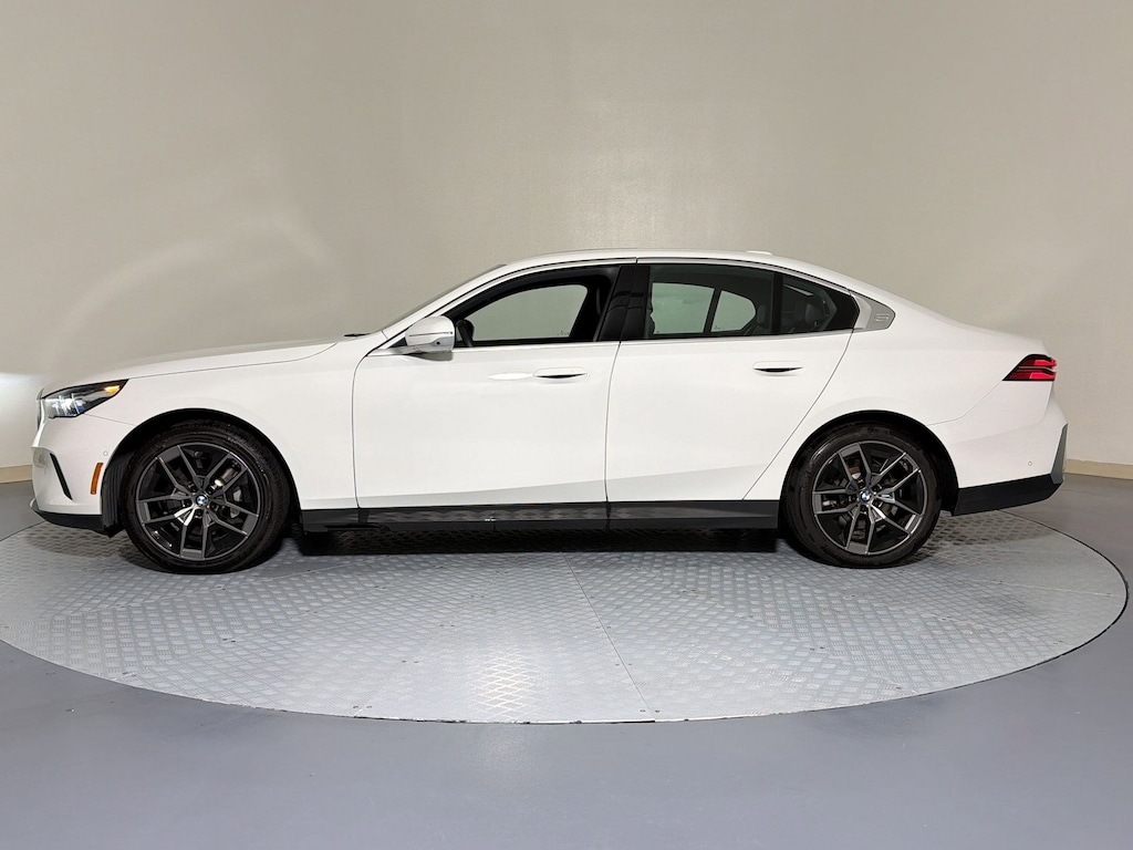 Used 2026 BMW 530i Sedan