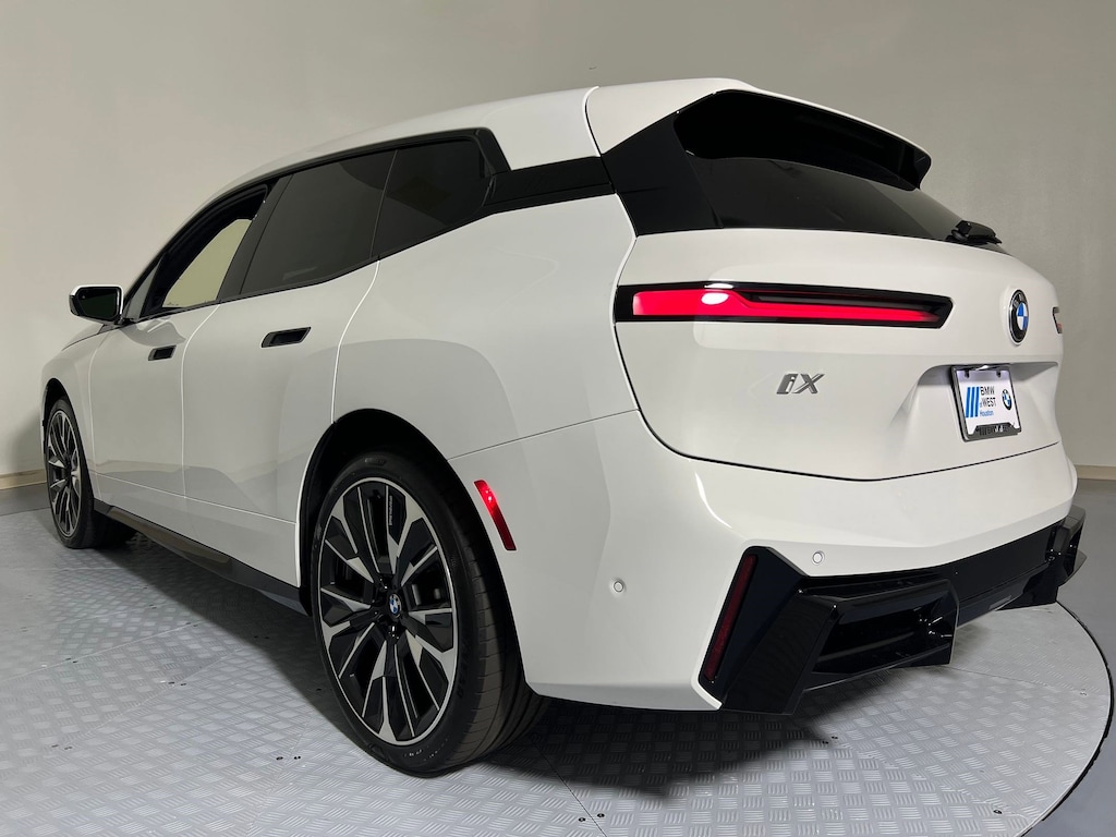 New 2026 BMW iX xDrive60 SUV